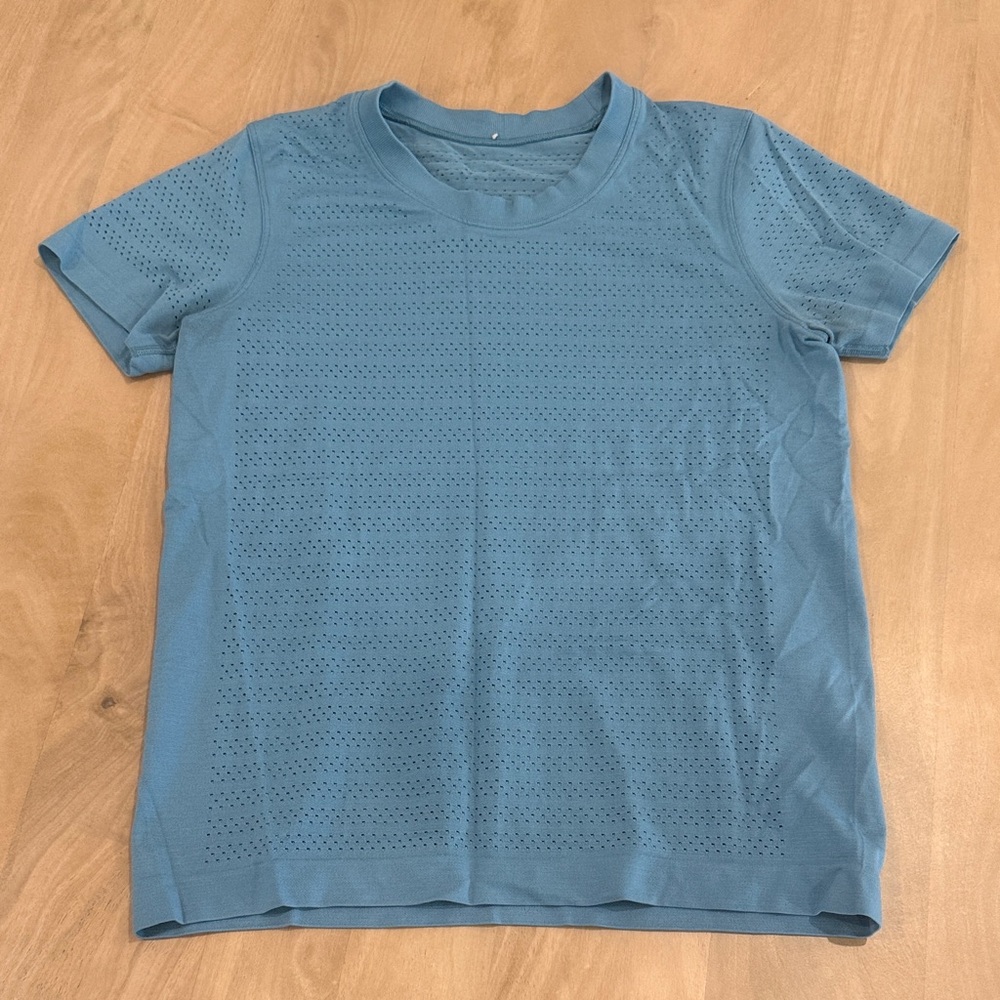 lululemon athletica Blue Perforated Short Sleeve Tee